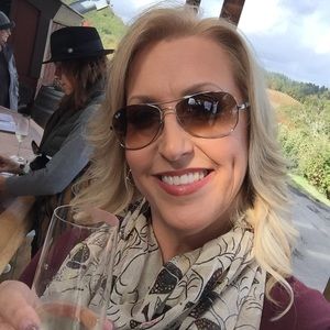 Meet your Posher, Sheila